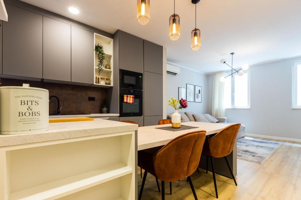 Karla'S Exclusive Central Apartment Zara Esterno foto