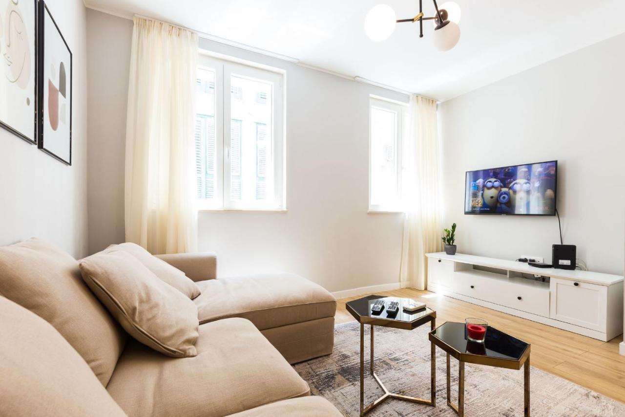 Karla'S Exclusive Central Apartment Zara Esterno foto